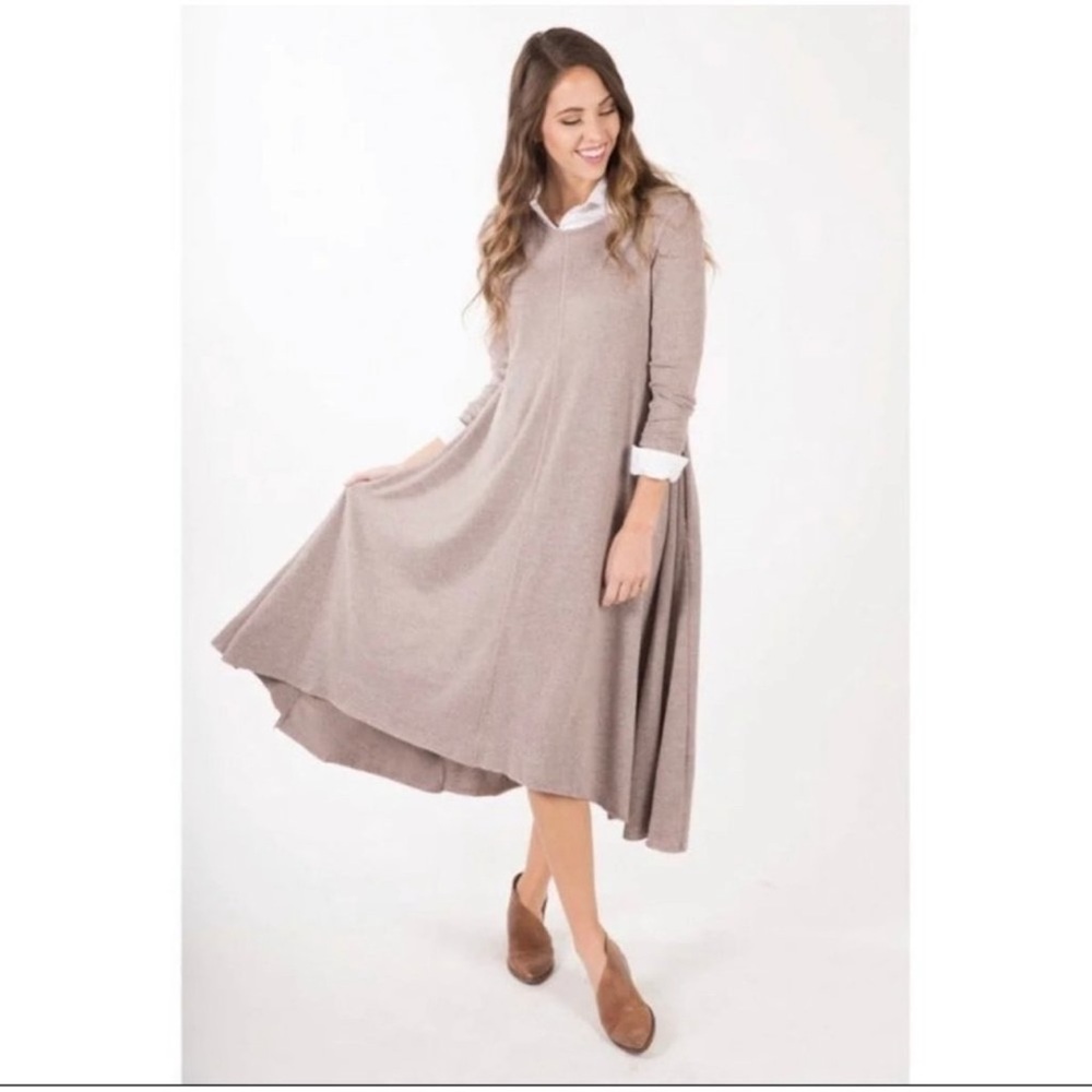 Agnes & Dora Gallery Dress M – Mocha Long Sleeve A-Line Swing Midi, Pockets, NWT